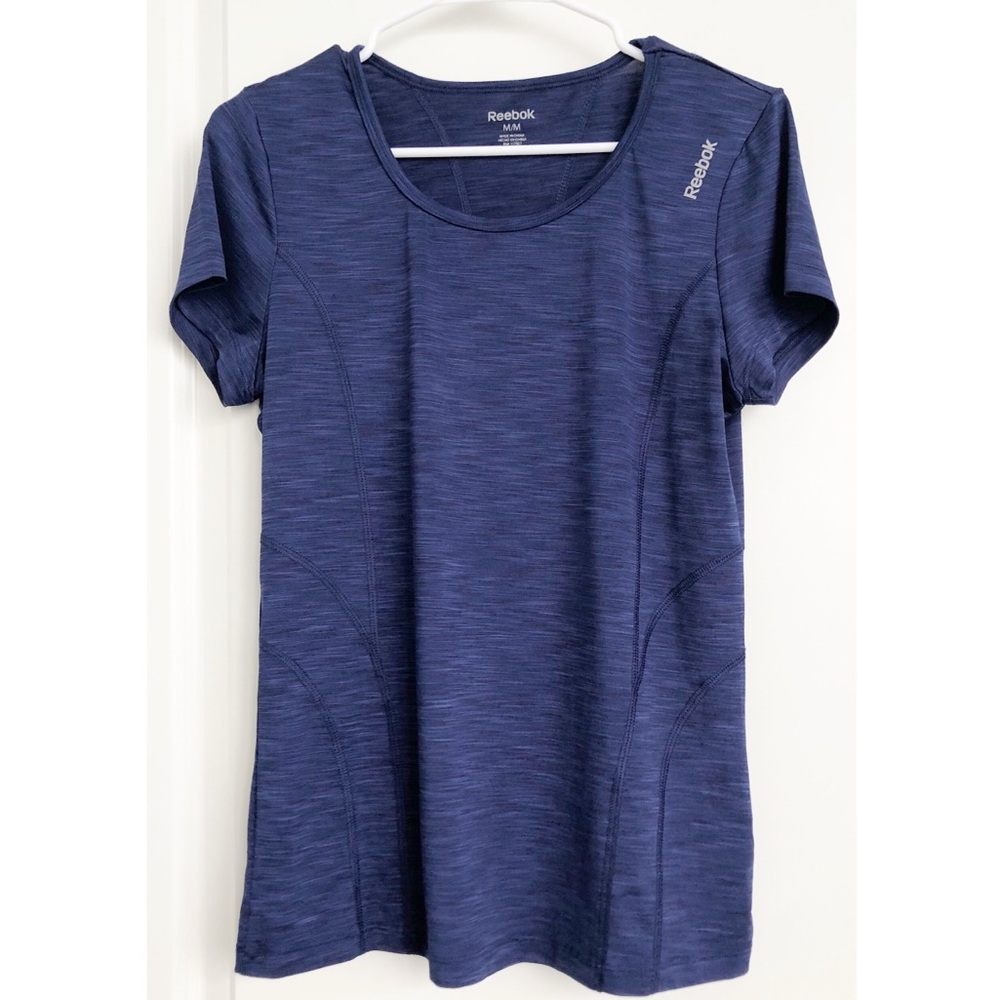Reebok Women’s Navy Blue Workout Shirt Size Medium